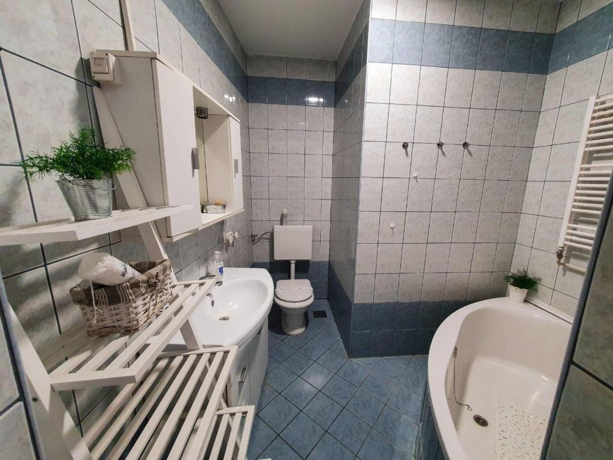 Apartment Laura & Lucija Осиек Экстерьер фото